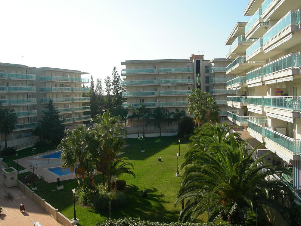 Apartamentos Ventura Village Park サロウ エクステリア 写真